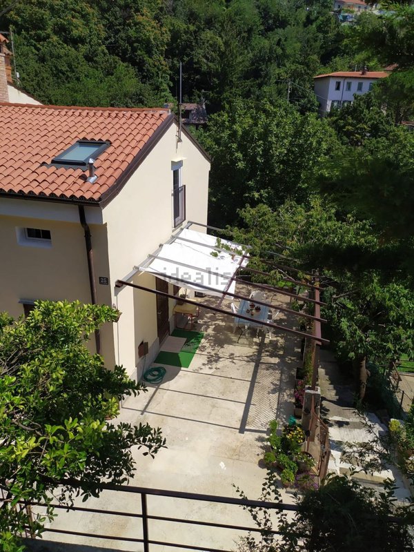 casa indipendente in vendita a Trieste in zona Cologna
