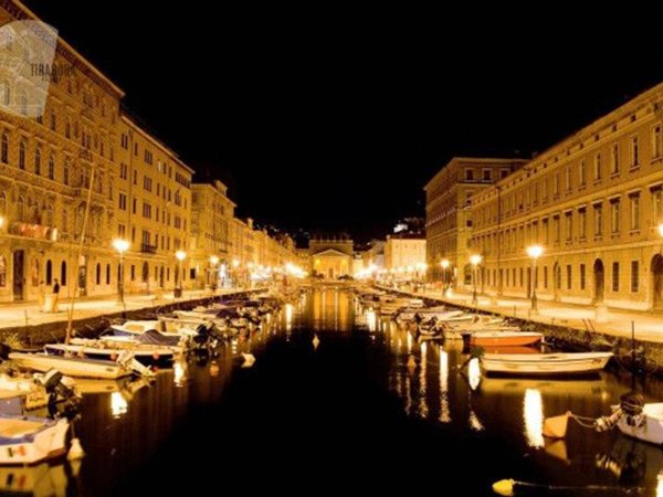 appartamento in vendita a Trieste in zona Città Vecchia