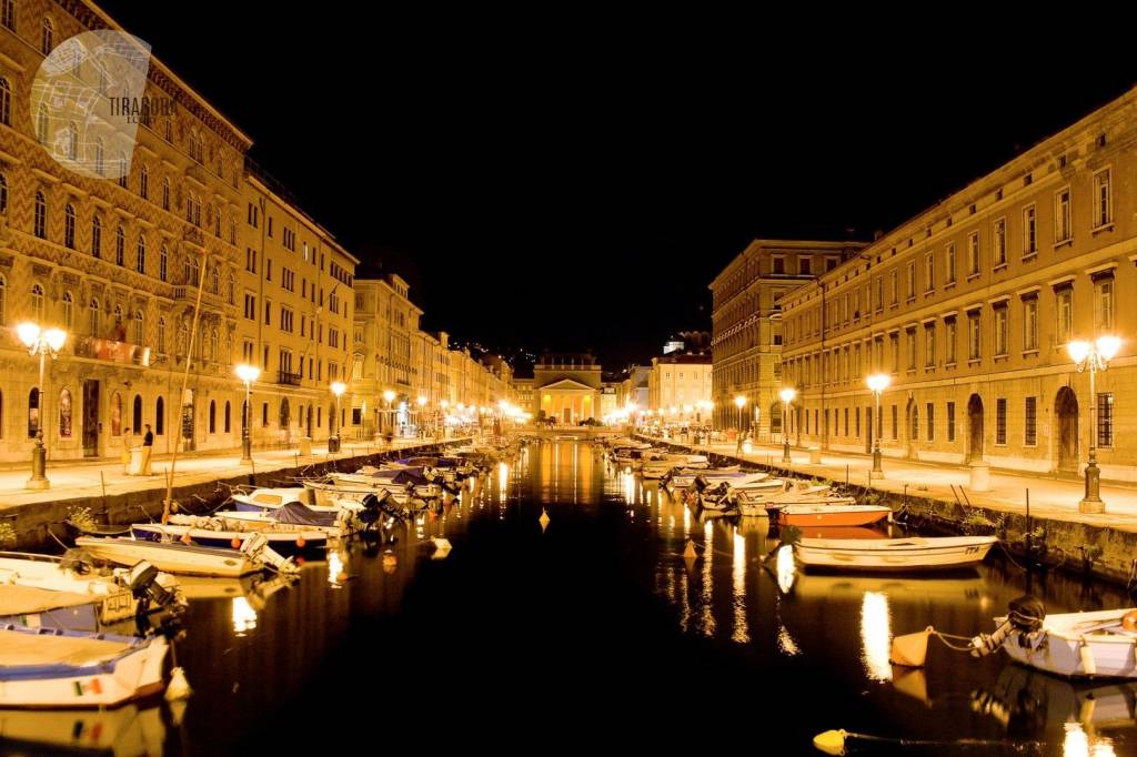 appartamento in vendita a Trieste in zona Città Vecchia