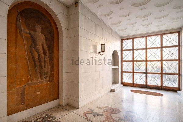 appartamento in vendita a Trieste in zona Borgo Teresiano