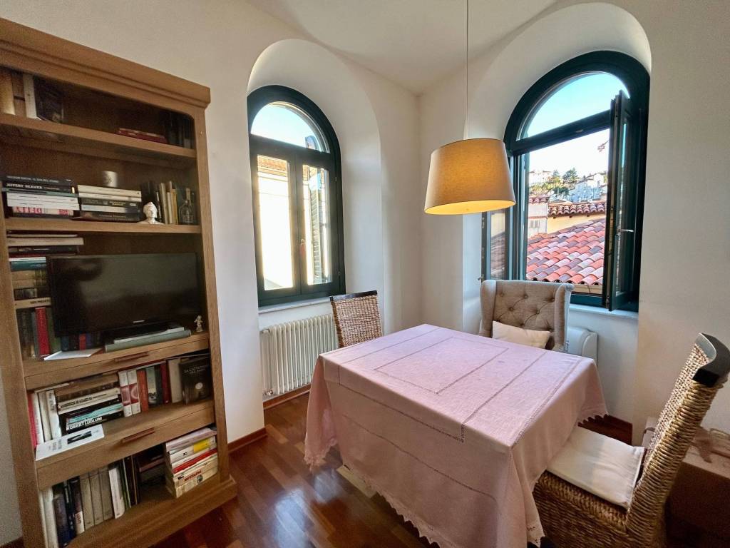 appartamento in vendita a Trieste