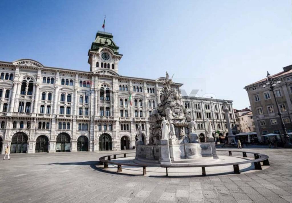 negozio in vendita a Trieste in zona Borgo San Sergio