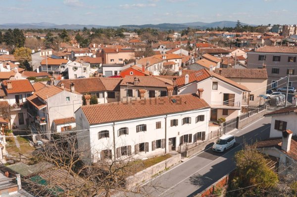 casa indipendente in vendita a Trieste in zona Opicina
