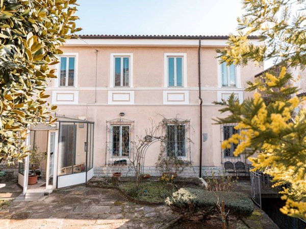 casa indipendente in vendita a Trieste in zona Cologna