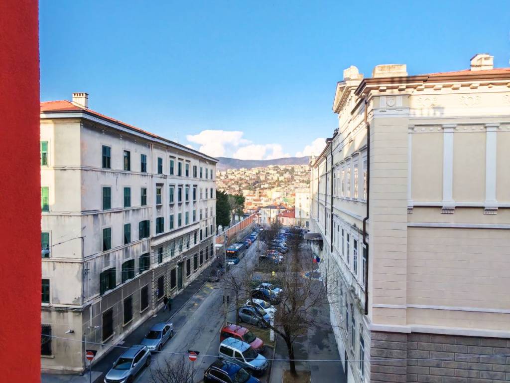 appartamento in vendita a Trieste in zona Chiarbola
