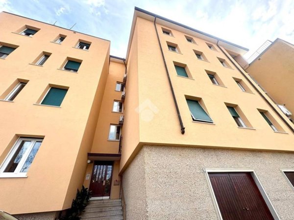 appartamento in vendita a Trieste in zona Borgo San Sergio