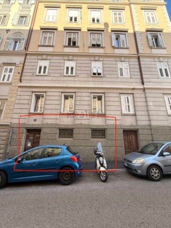 locale di sgombero in vendita a Trieste in zona Barriera vecchia