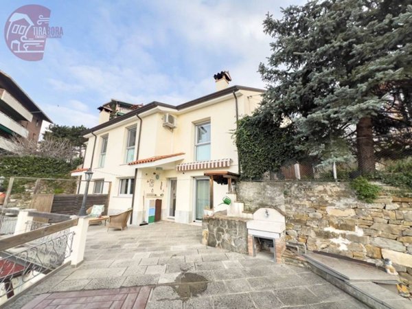 casa indipendente in vendita a Trieste in zona Chiadino