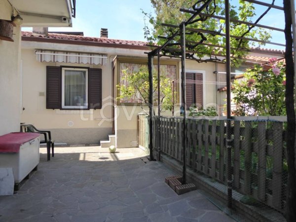 casa indipendente in vendita a Trieste in zona Valmaura