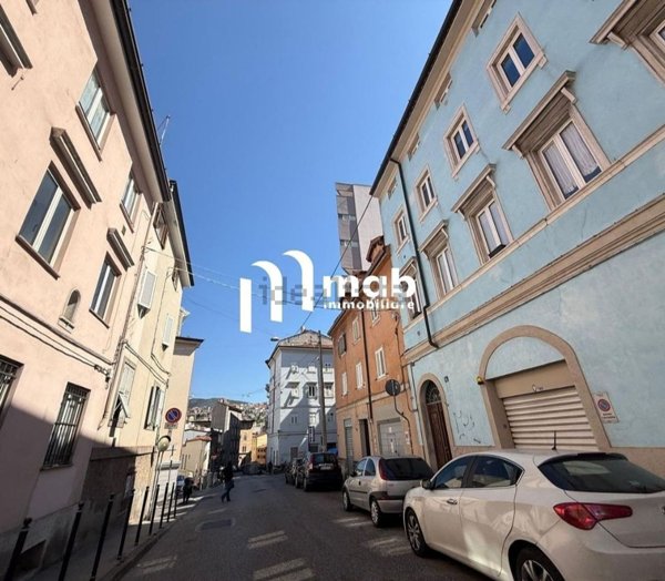 appartamento in vendita a Trieste in zona San Giacomo