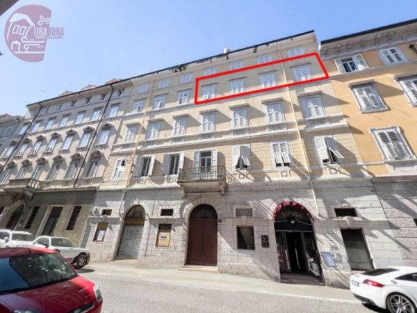 appartamento in vendita a Trieste in zona Città Vecchia