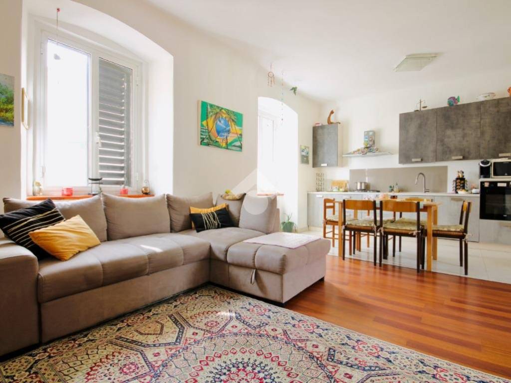 appartamento in vendita a Trieste in zona Roiano