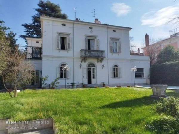 casa indipendente in vendita a Trieste in zona San Giacomo