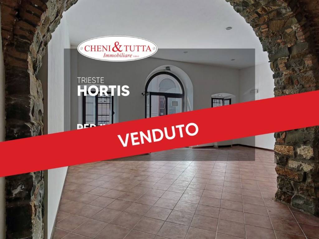 negozio in vendita a Trieste in zona Città Vecchia