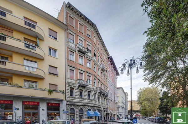 appartamento in vendita a Trieste in zona Roiano