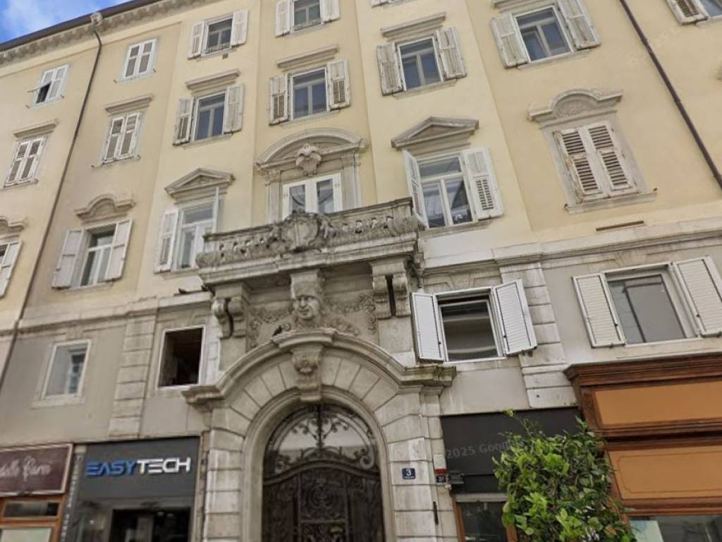 appartamento in vendita a Trieste