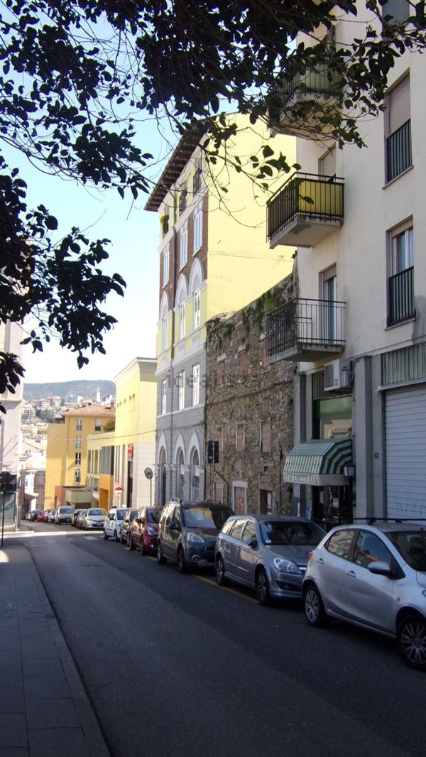 casa indipendente in vendita a Trieste in zona San Giacomo