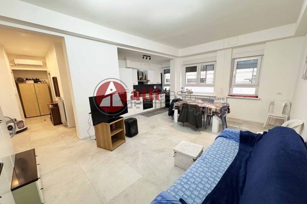 appartamento in vendita a Trieste in zona Barriera vecchia