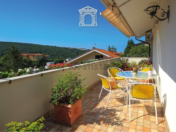 casa indipendente in vendita a Trieste in zona Cologna