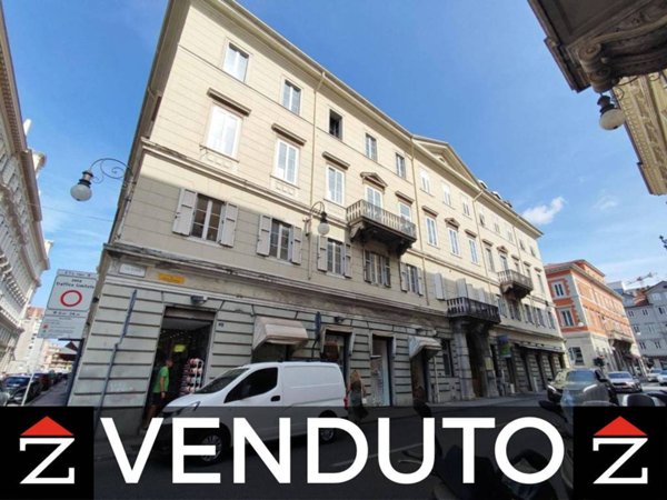appartamento in vendita a Trieste in zona Borgo Teresiano