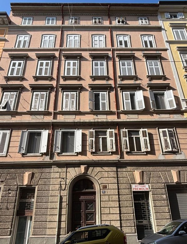 appartamento in vendita a Trieste in zona Barriera vecchia