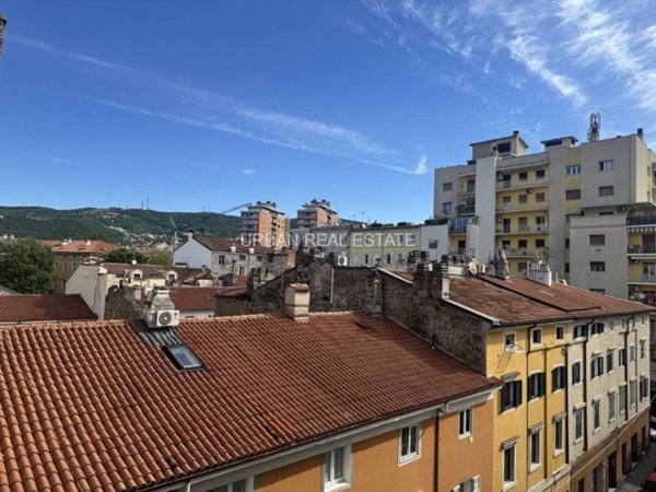 appartamento in vendita a Trieste in zona San Giacomo