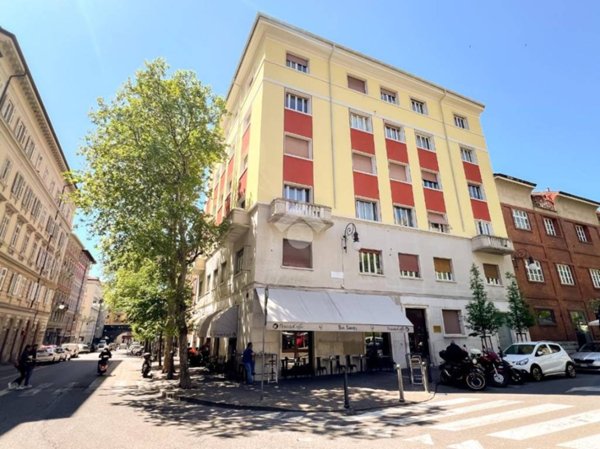 appartamento in vendita a Trieste in zona Roiano