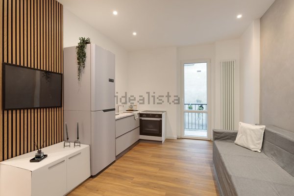 appartamento in vendita a Trieste in zona Borgo Teresiano