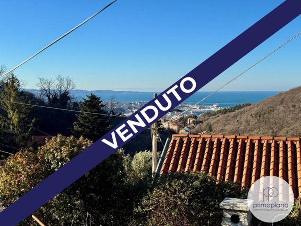 casa indipendente in vendita a Trieste in zona Cologna
