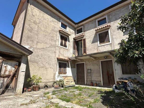 appartamento in vendita a Trieste in zona Longhera