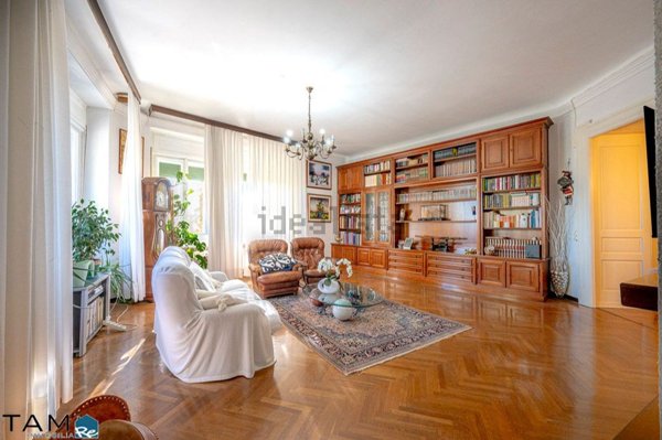 appartamento in vendita a Trieste in zona San Vito