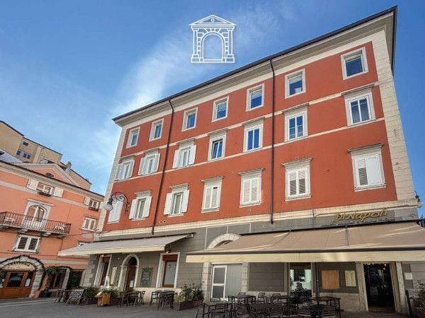appartamento in vendita a Trieste in zona San Giusto