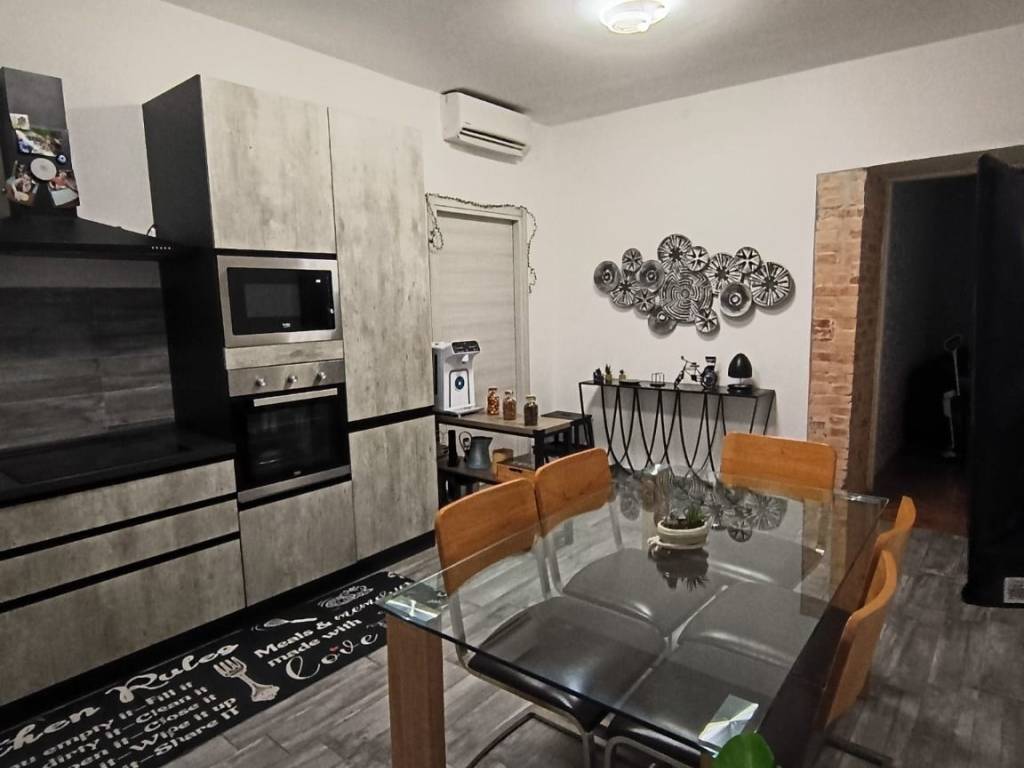 appartamento in vendita a Trieste in zona Roiano