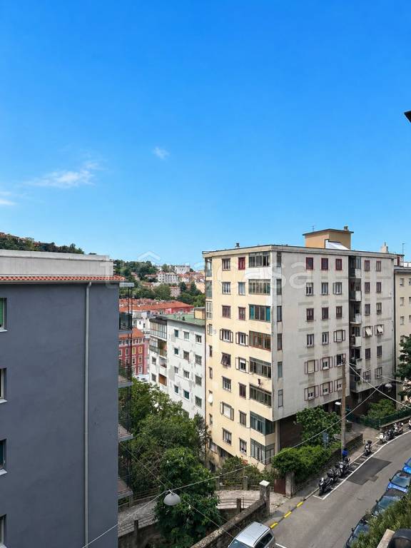 appartamento in vendita a Trieste in zona Cologna