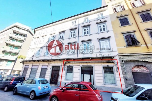 locale di sgombero in vendita a Trieste in zona Barriera vecchia
