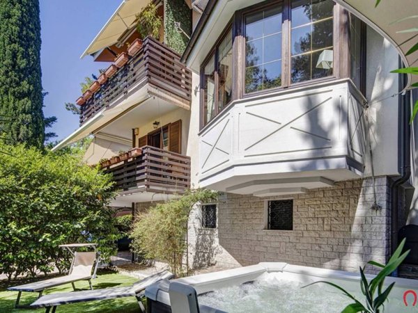 casa indipendente in vendita a Trieste in zona Scorcola