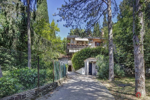 casa indipendente in vendita a Trieste in zona Scorcola
