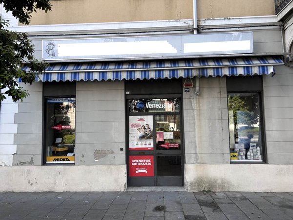 negozio in vendita a Trieste in zona Borgo Giuseppino