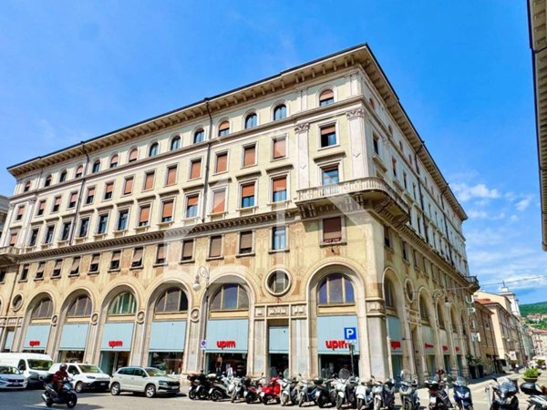 appartamento in vendita a Trieste