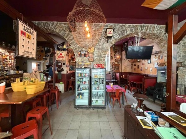 negozio in vendita a Trieste in zona Città Vecchia