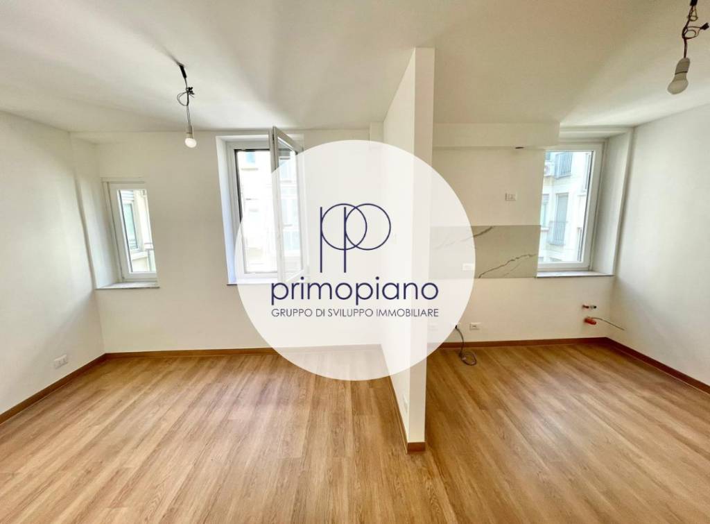 appartamento in vendita a Trieste in zona Borgo Teresiano