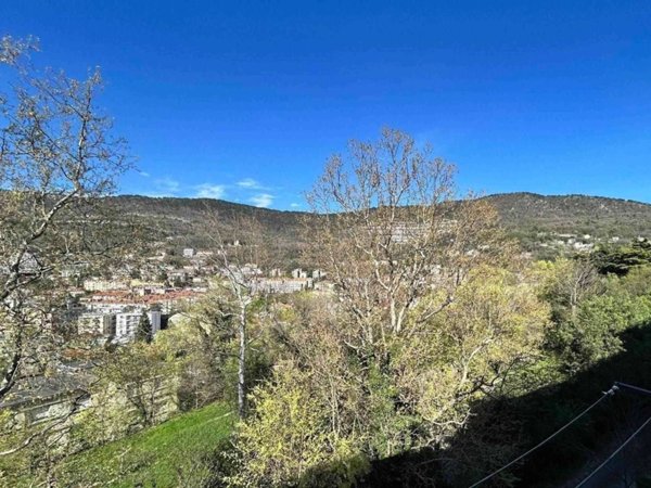 appartamento in vendita a Trieste in zona Longhera