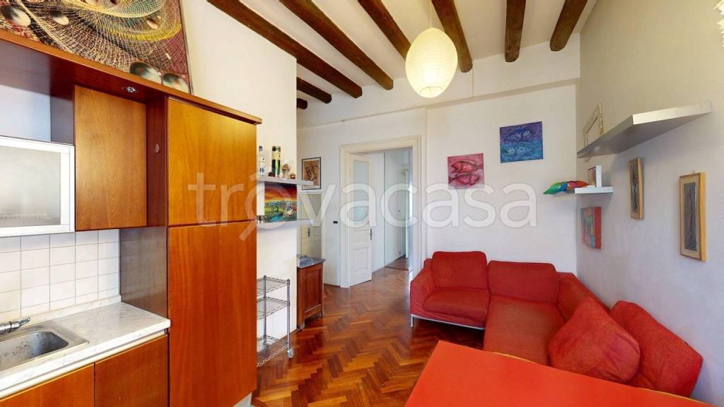 appartamento in vendita a Trieste in zona Roiano
