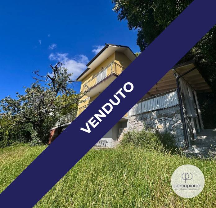 casa indipendente in vendita a Trieste in zona Grignano