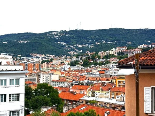 appartamento in vendita a Trieste in zona Chiarbola