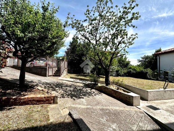 casa indipendente in vendita a Trieste