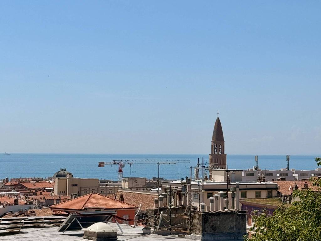 appartamento in vendita a Trieste in zona Scorcola