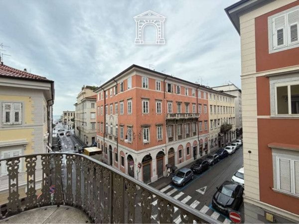 appartamento in vendita a Trieste in zona Città Vecchia