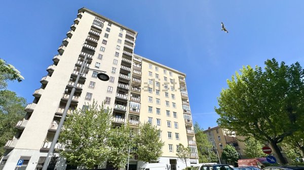 appartamento in vendita a Trieste in zona Barriera vecchia