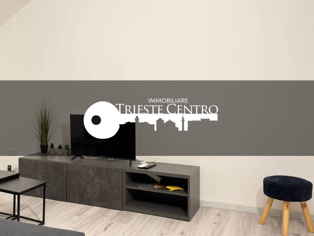 appartamento in vendita a Trieste in zona Cavana